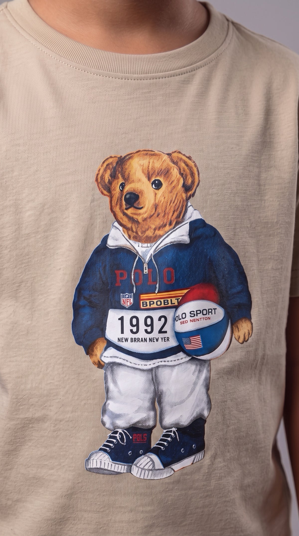 Camiseta Infantil Polo Bear Marsala Basketball 1992 - RL Bege